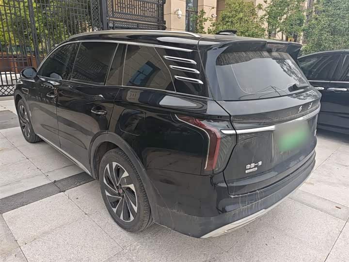 Hongqi HS7 Hybrid, 2024 — фото 5 из 9
