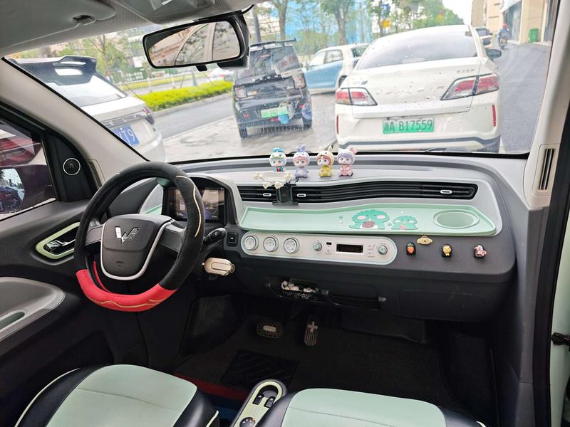 Wuling Mini EV, 2022 — фото 6 из 8
