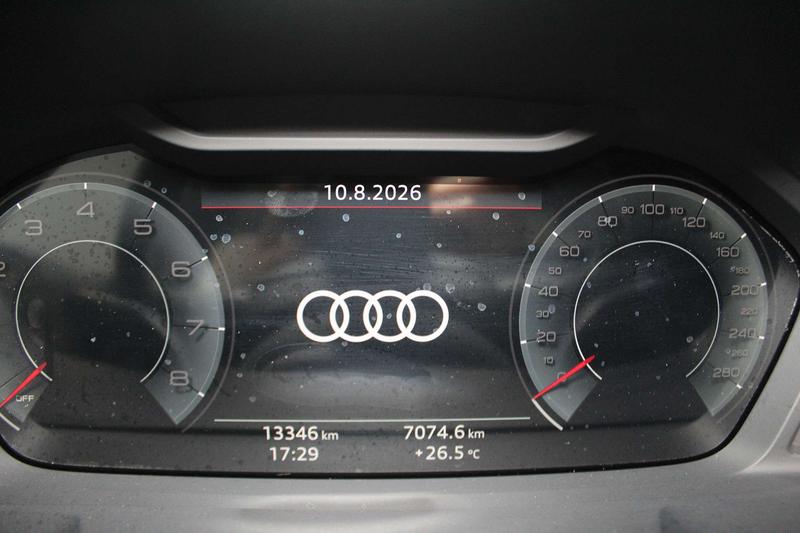 Audi Q3 Sportback, 2025 — фото 8 из 12