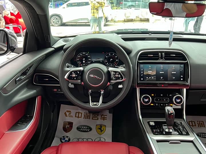 Jaguar XE L, 2022 — фото 8 из 9