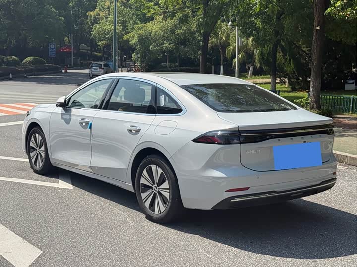 Geely Galaxy A7, 2025 — фото 6 из 9