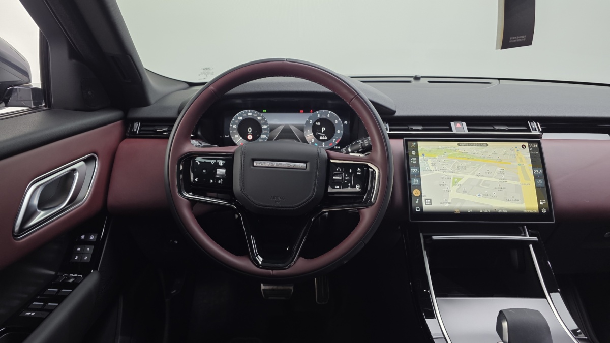 Land Rover Range Rover Velar, 2025 — фото 12 из 12