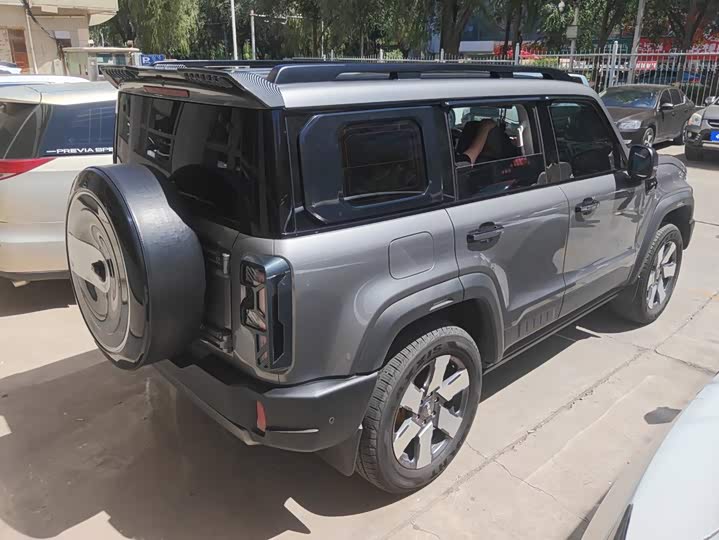 BAIC Beijing BJ40 Hybrid, 2025 — фото 3 из 9