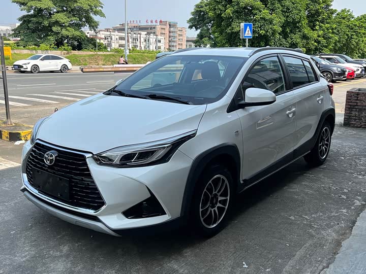 Toyota Yaris L Hatchback, 2021 — купить в Перми под ключ