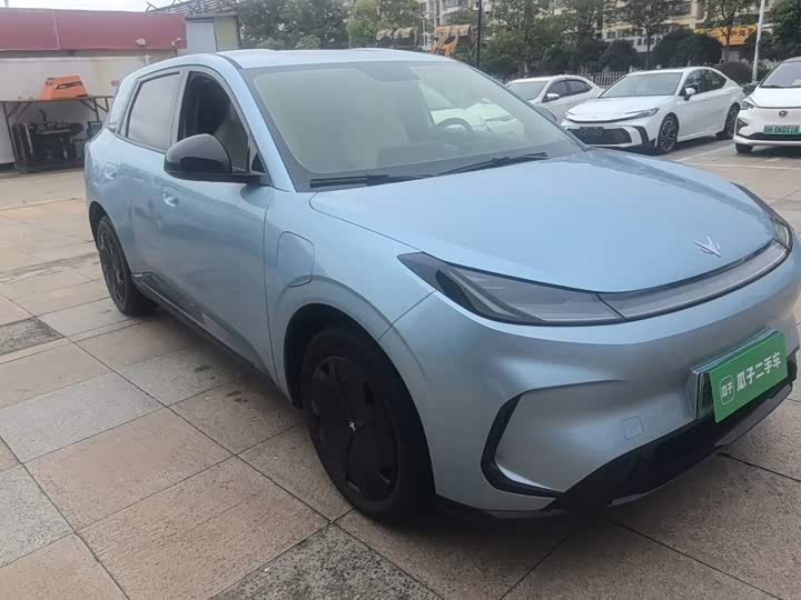 BAIC Arcfox T1, 2025 — фото 4 из 9