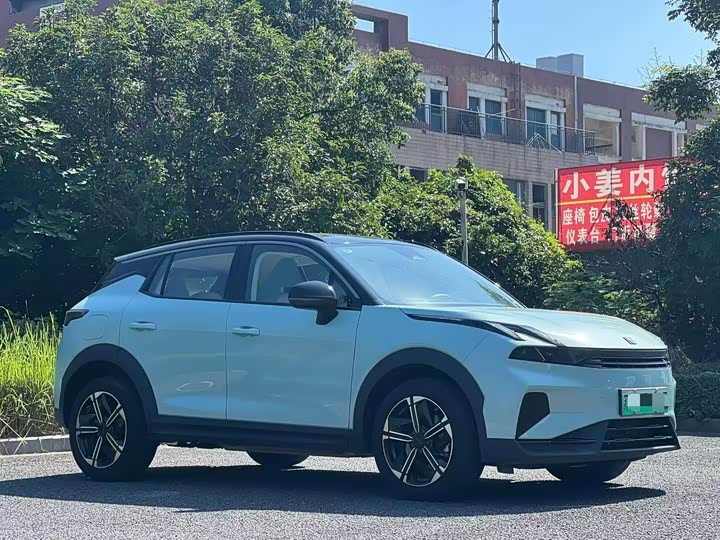Lynk & Co 06 EM-P Hybrid, 2023 — фото 6 из 9
