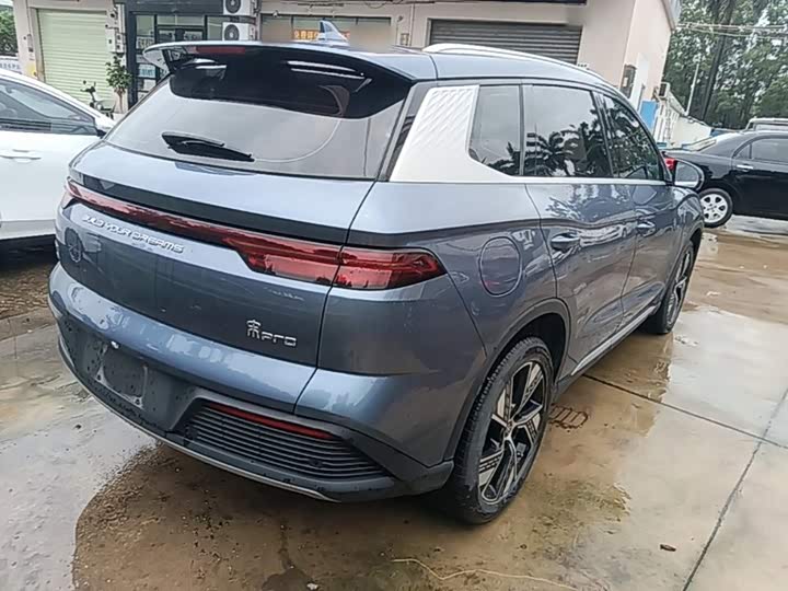 BYD Song Pro Hybrid, 2024 — фото 7 из 9