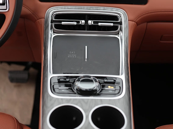 Geely Galaxy M7, 2026 — фото 6 из 8