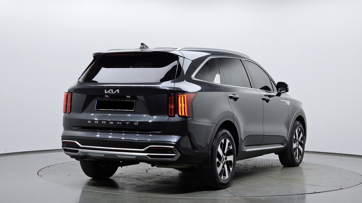 Kia Sorento, 2021 — фото 2 из 12