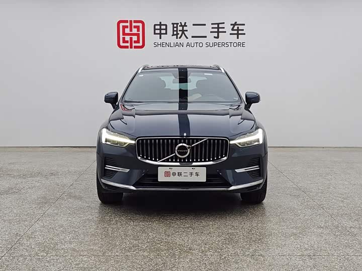 Volvo XC60, 2023 — фото 5 из 9