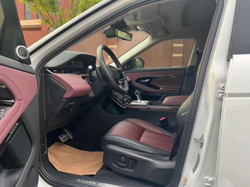 Land Rover Range Rover Evoque L, 2022 — фото 11 из 12