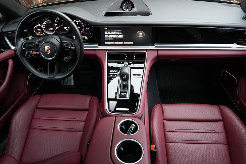 Porsche Panamera, 2023 — фото 8 из 12