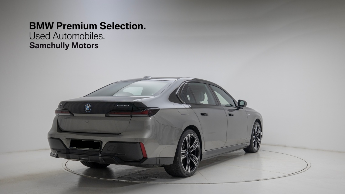 BMW i7, 2025 — фото 4 из 12