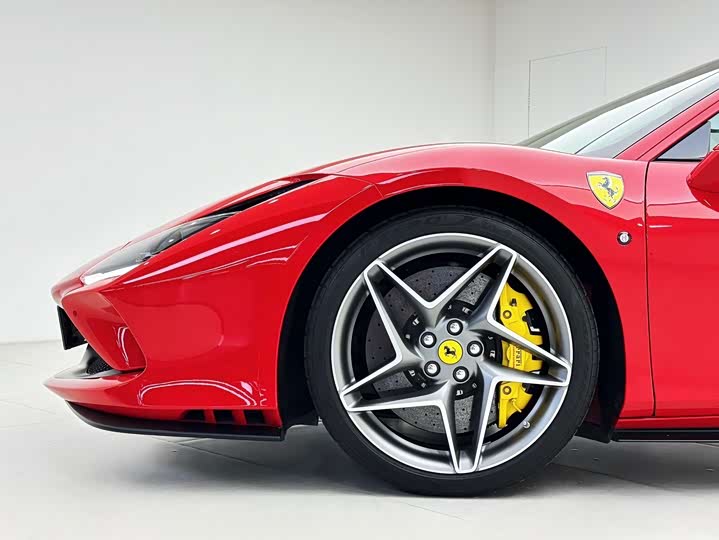 Ferrari F8, 2022 — фото 8 из 9