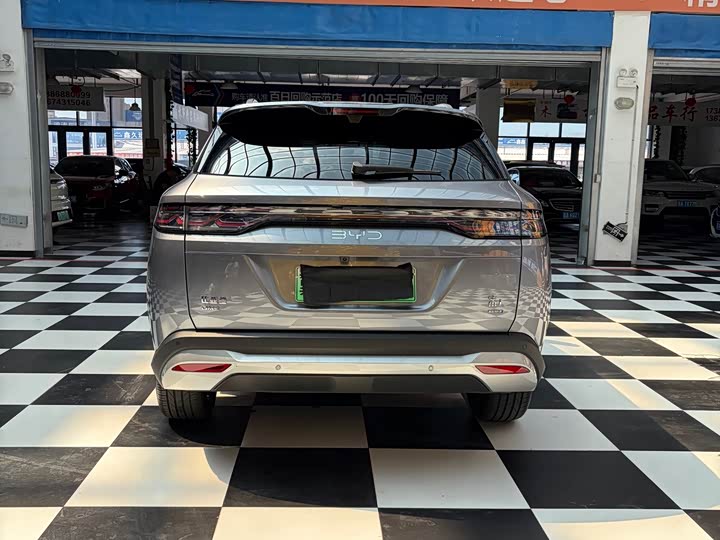 BYD Song L DM-i Hybrid, 2026 — фото 5 из 9