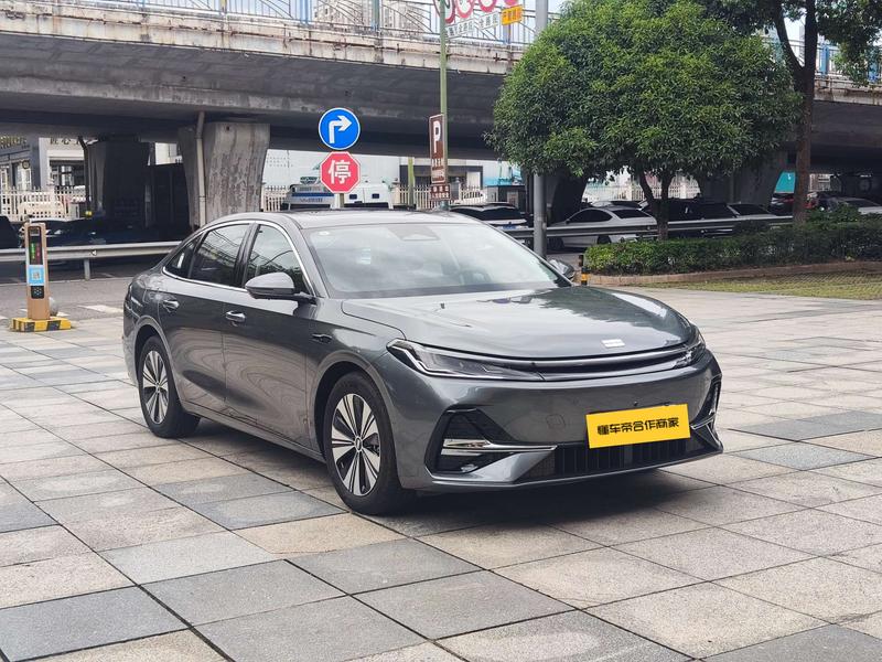 Geely Galaxy A7, 2025 — фото 3 из 11
