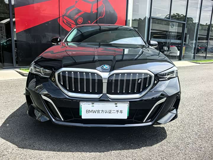 BMW i5, 2024 — фото 2 из 9
