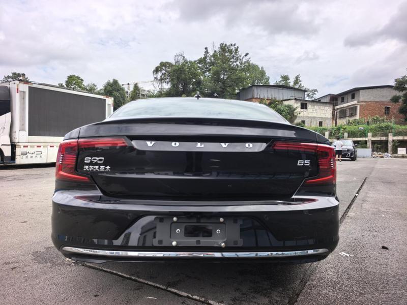 Volvo S90, 2025 — фото 6 из 12
