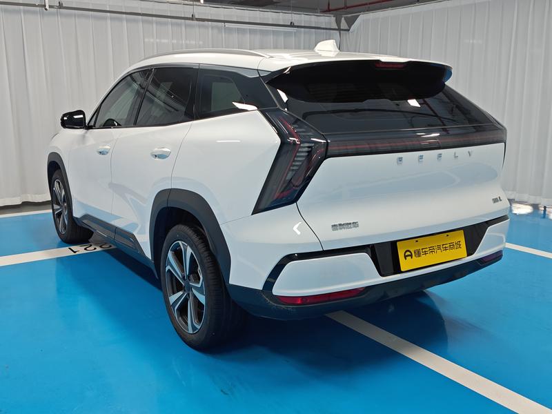 Geely Atlas L, 2025 — фото 5 из 12