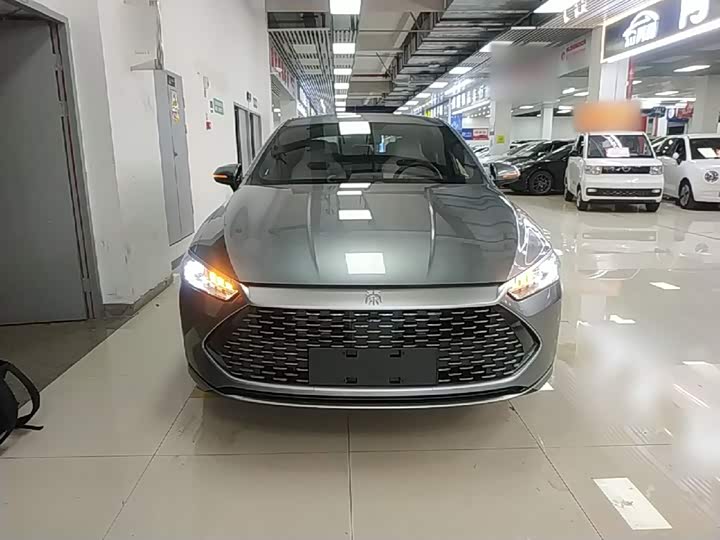 BYD Qin Plus, 2023 — фото 3 из 9