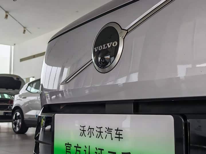Volvo XC70 Hybrid, 2025 — фото 4 из 9
