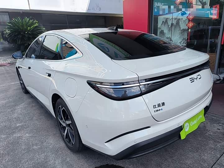 BYD Seal 07 DM-i Hybrid, 2025 — фото 5 из 9