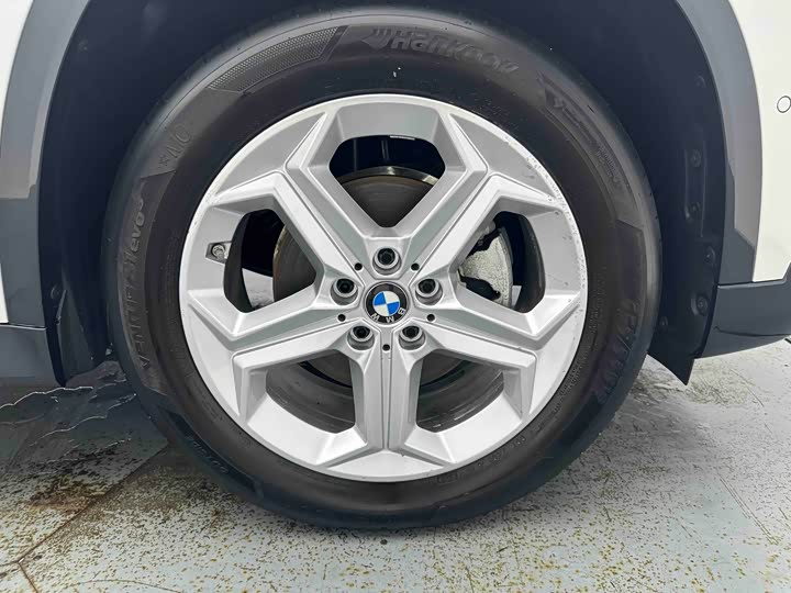 BMW X1, 2023 — фото 8 из 9