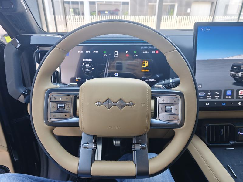 BYD FangChengBao Leopard 8, 2026 — фото 7 из 11