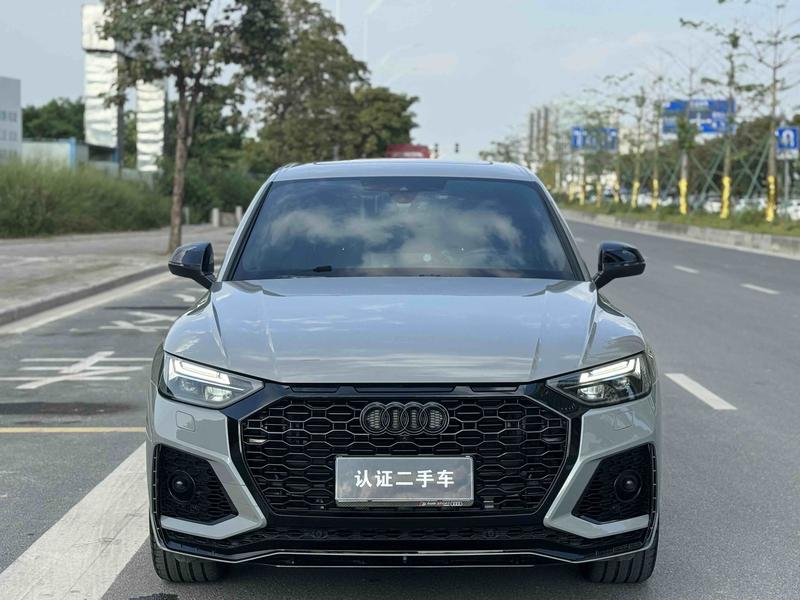 Audi Q5L Sportback, 2023 — фото 2 из 11