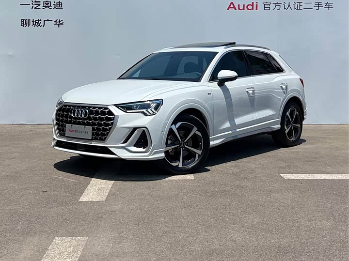 Audi Q3, 2024 — купить в Брянске под ключ