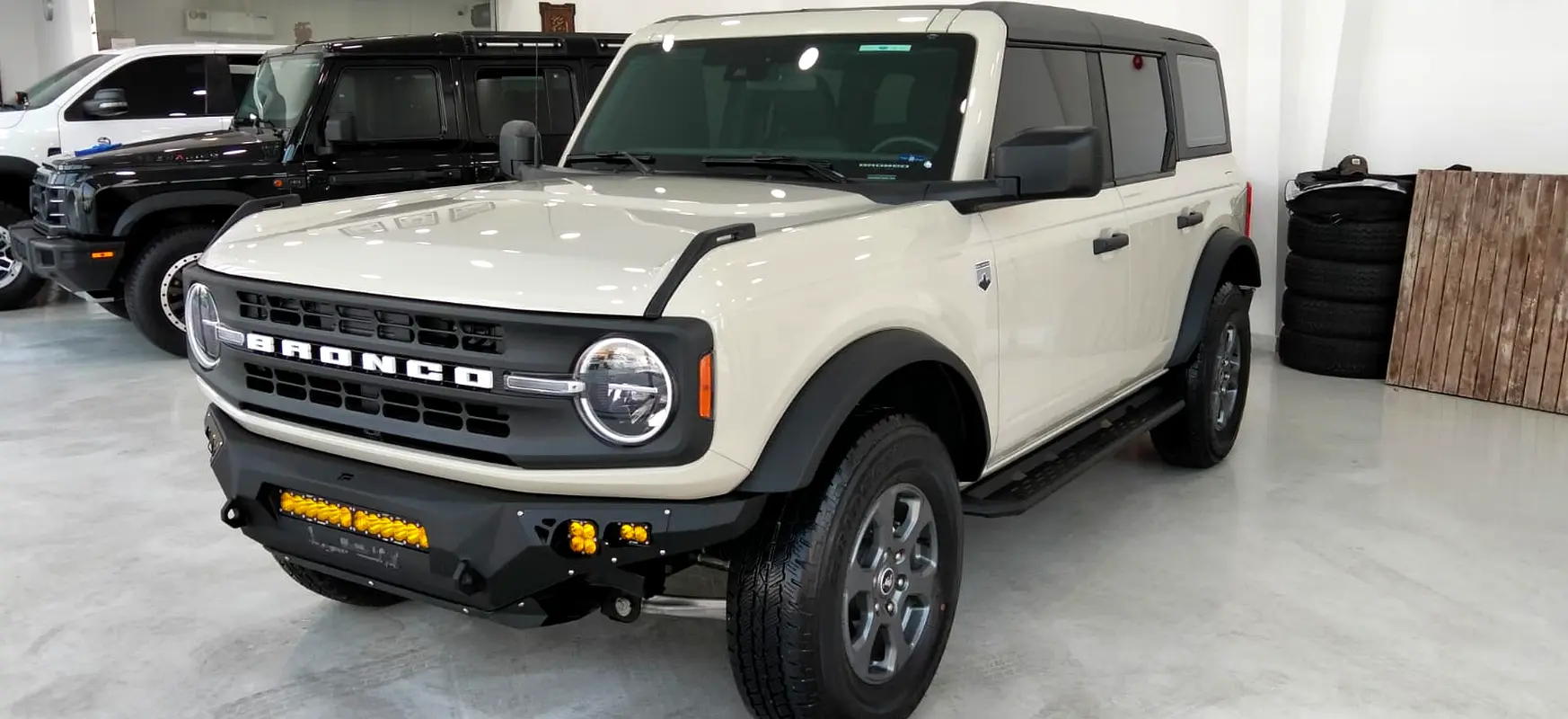 Ford Bronco, 2026 — фото 8 из 10