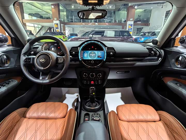Mini Clubman, 2024 — фото 7 из 9