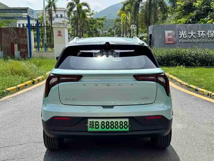 Geely Geometry E Firefly, 2023 — фото 8 из 9