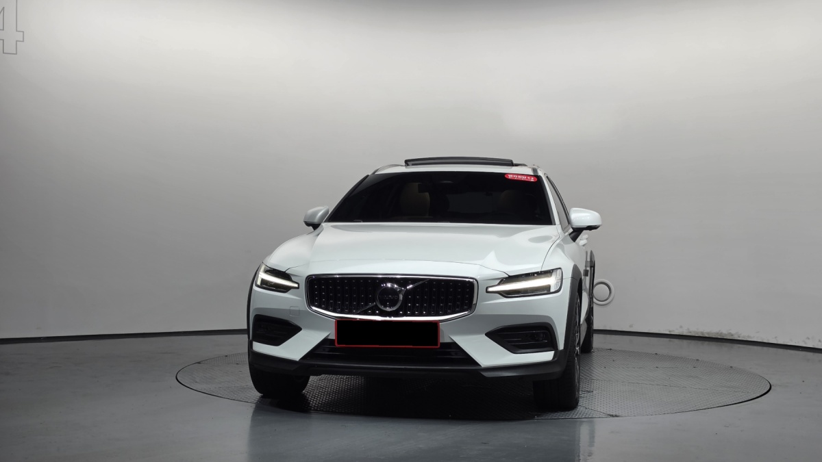 Volvo V60, 2024 — фото 3 из 12