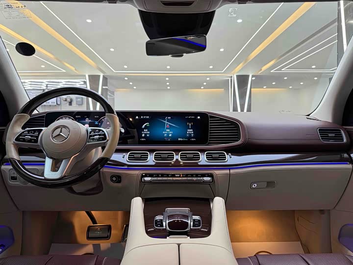 Mercedes-Benz Maybach GLS, 2022 — фото 8 из 9