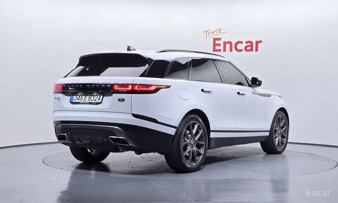 Land Rover Range Rover Velar, 2022 — фото 2 из 12