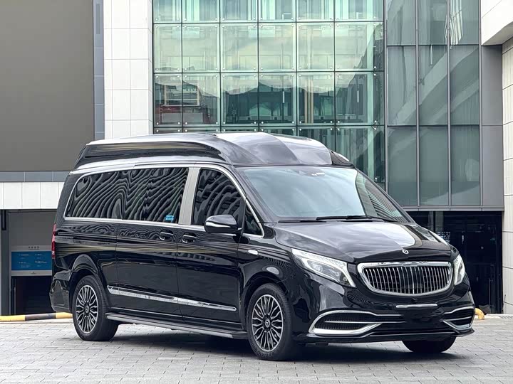 Mercedes-Benz V-Class, 2022 — фото 2 из 9