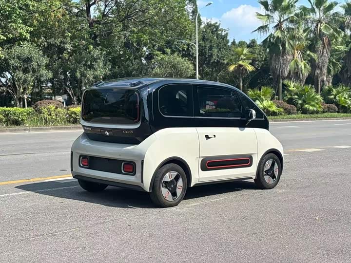 Baojun KiWi EV, 2021 — фото 7 из 9