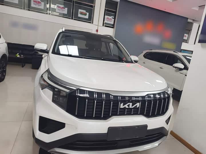 Kia Sportage GT-line, 2023 — фото 3 из 9