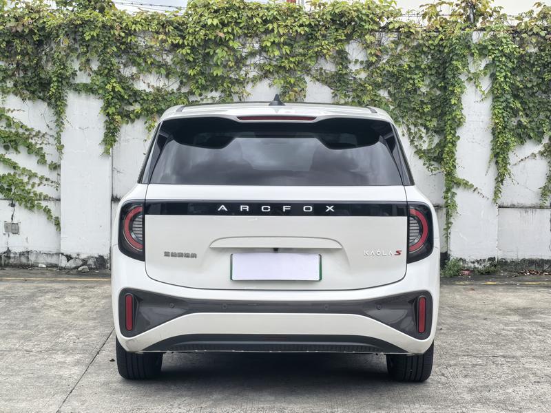 BAIC Arcfox Kaola S, 2024 — фото 5 из 10