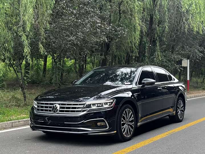 Volkswagen Phideon, 2022 — купить в Туле под ключ