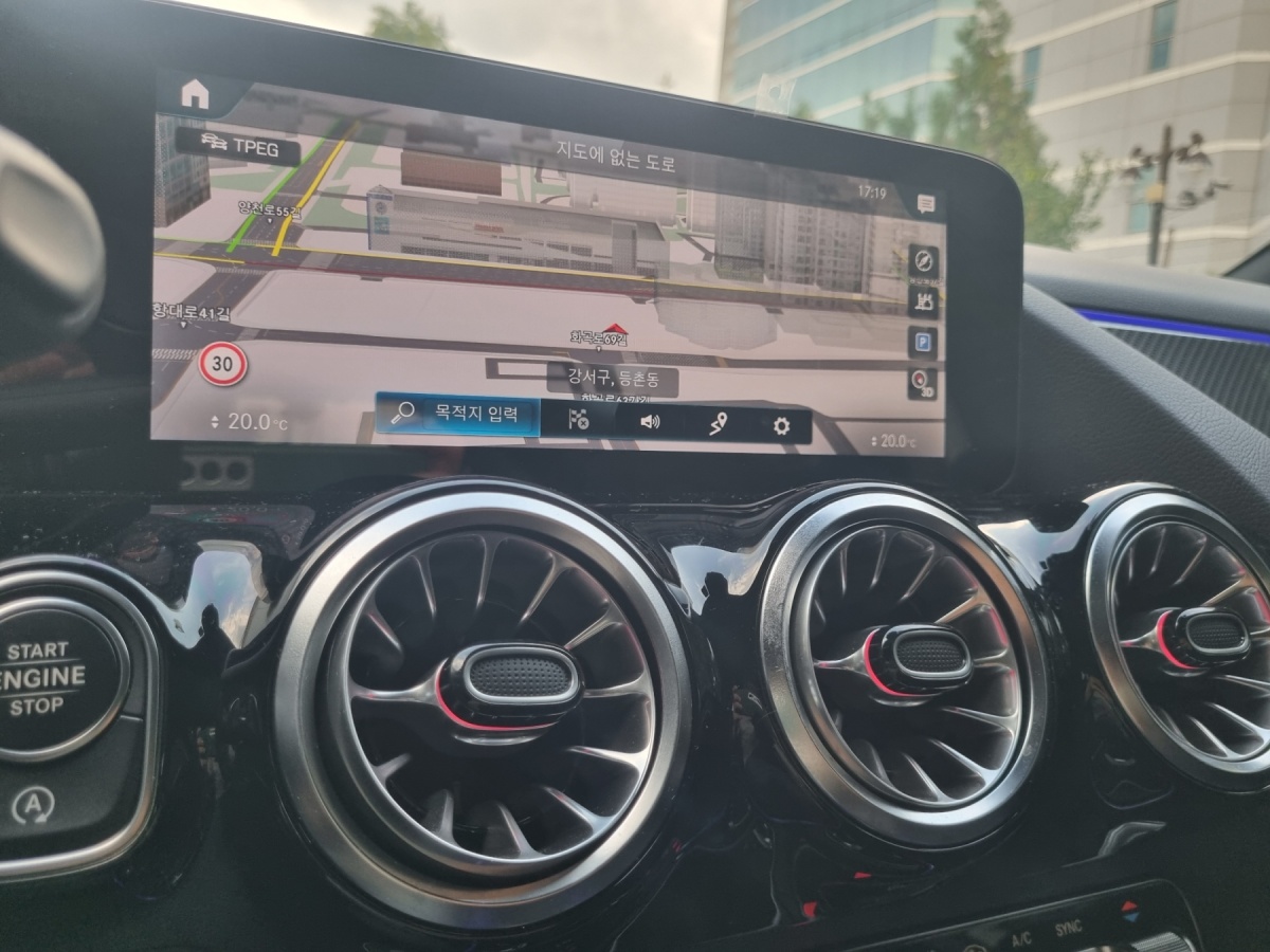 Mercedes-Benz GLA-Class, 2023 — фото 9 из 12