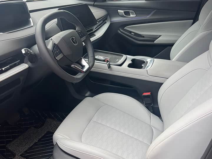 Changan CS55 Plus Hybrid, 2025 — фото 4 из 9