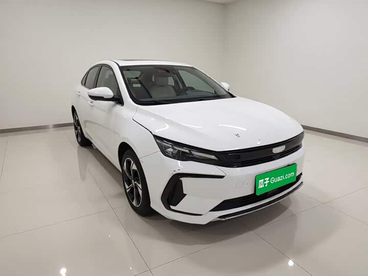Geely Emgrand L Hi·P Hybrid, 2025 — фото 3 из 9