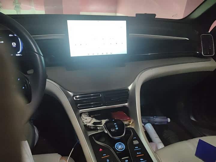 BYD Song Pro Hybrid, 2025 — фото 6 из 9