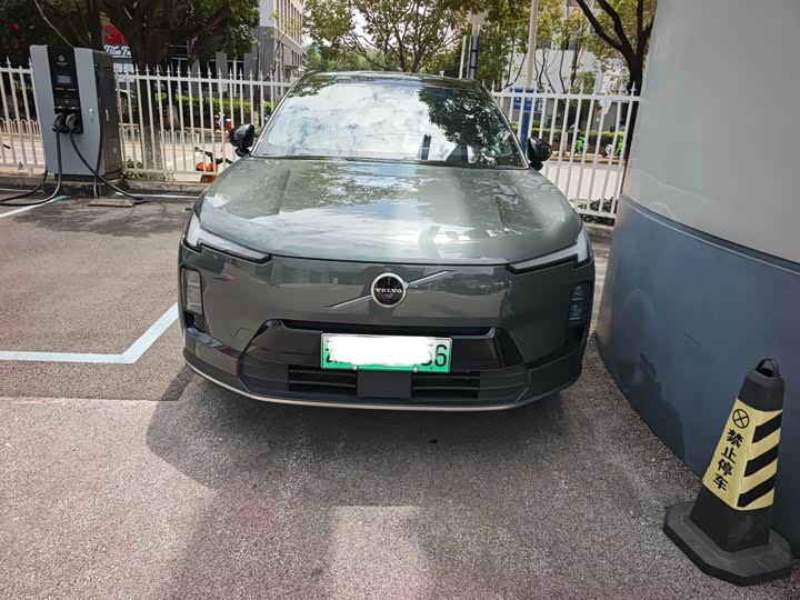 Volvo XC70 Hybrid, 2025 — купить в Туле под ключ
