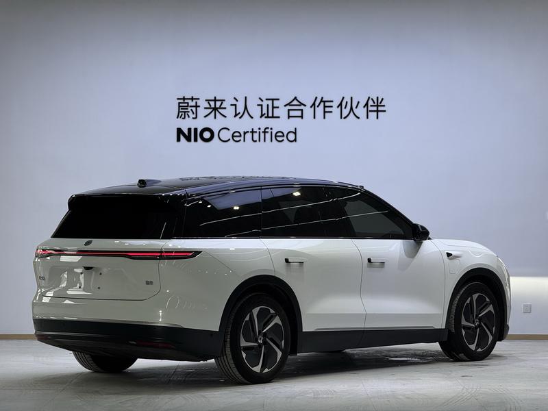 Nio ES8, 2024 — фото 6 из 12