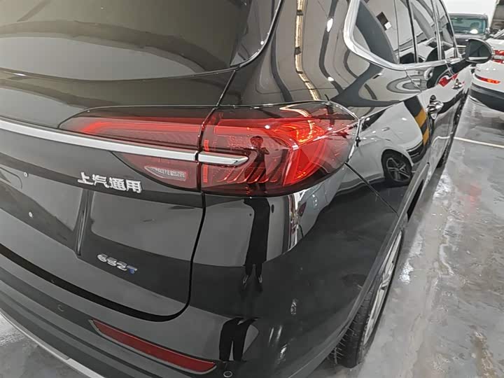 Buick Envision Plus, 2023 — фото 8 из 9