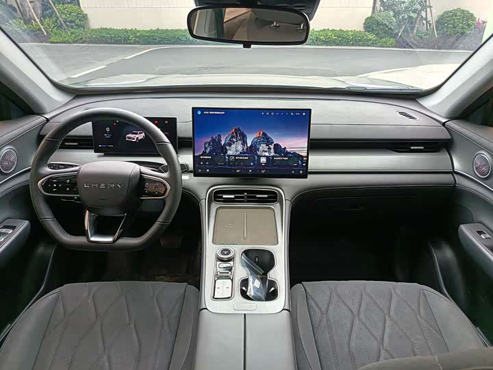 Chery Tiggo 8 Plus, 2024 — фото 7 из 9
