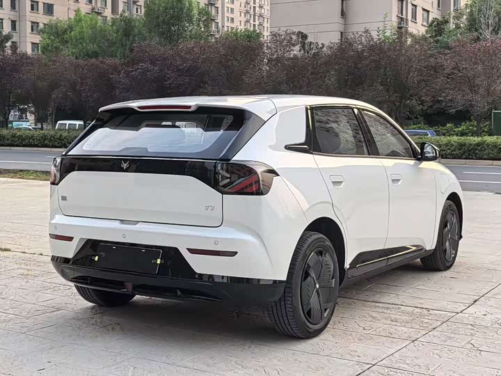 BAIC Arcfox T1, 2025 — фото 9 из 9